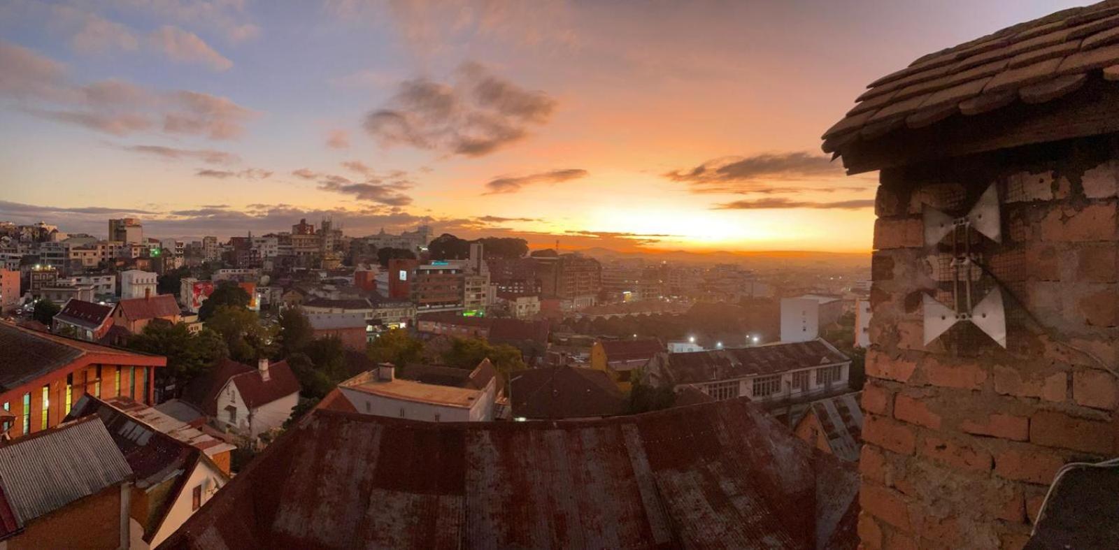 Le Karthala Chambres D'Hotes Antananarivo Eksteriør billede